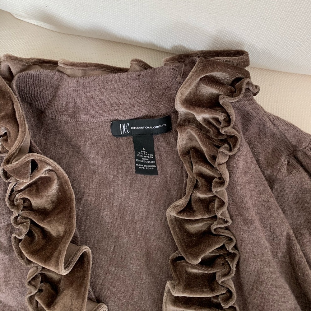 Ruffled cardigan